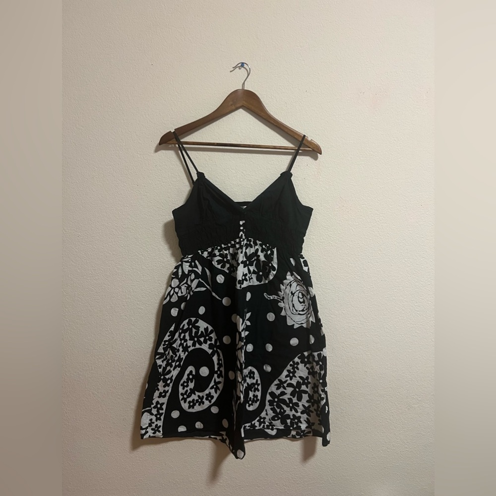 Early 2000s Max Studio Black Floral Sundress